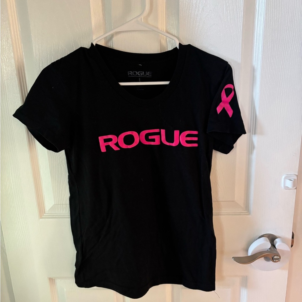Rogue Women's Black and Pink T-Shirt